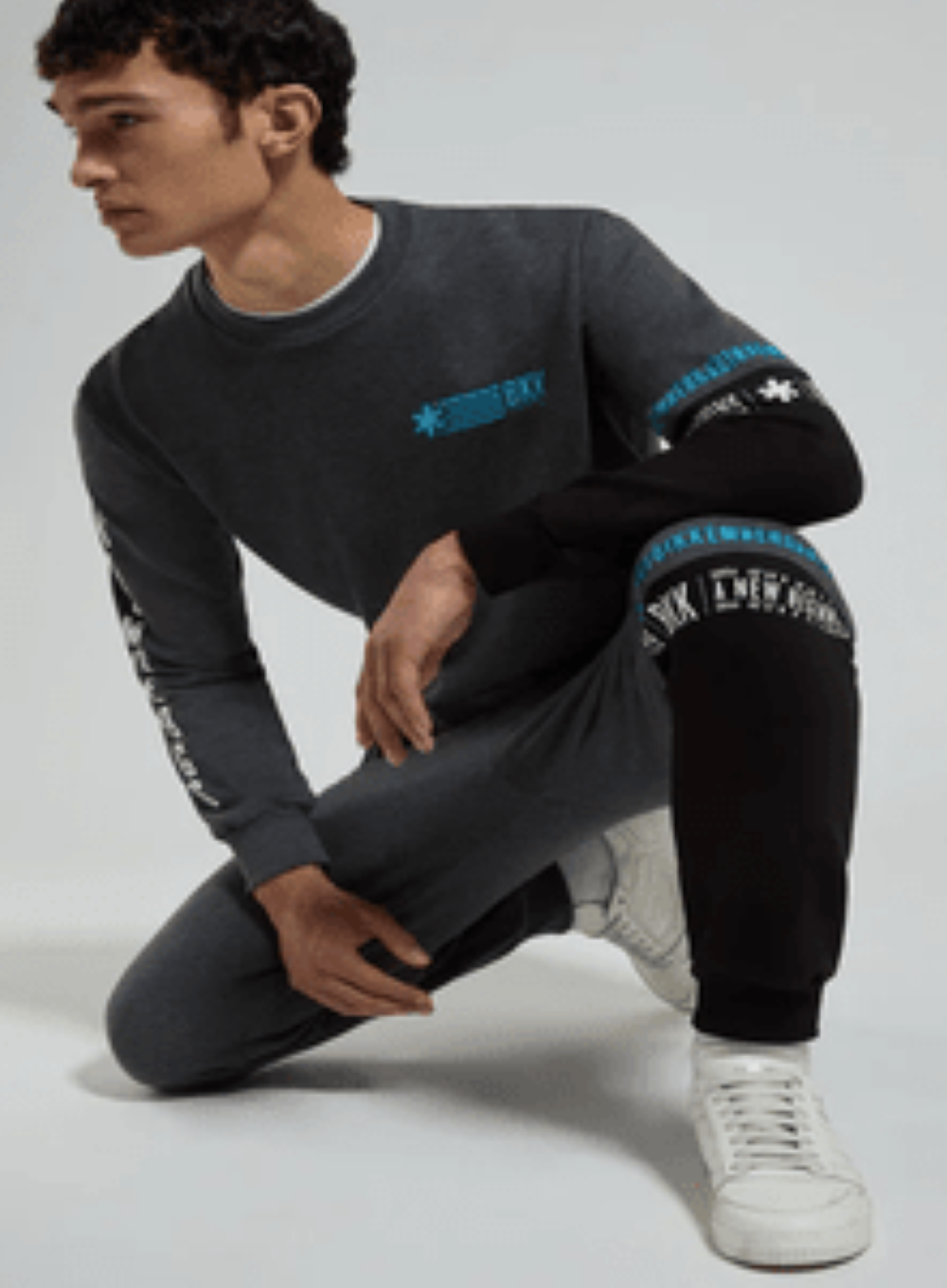 Men's Sweatshirt With Seaport Print